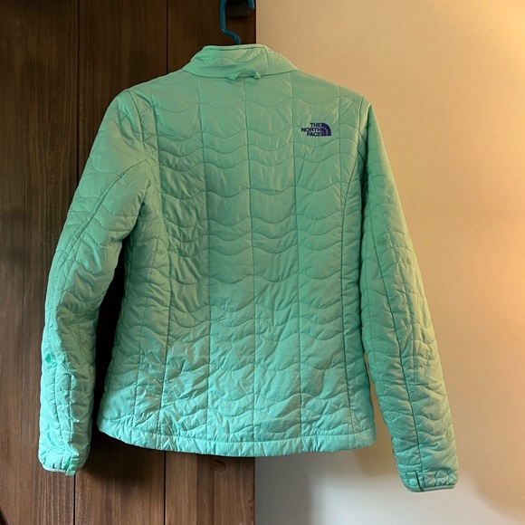North Face Jacket - Picture 2 of 6